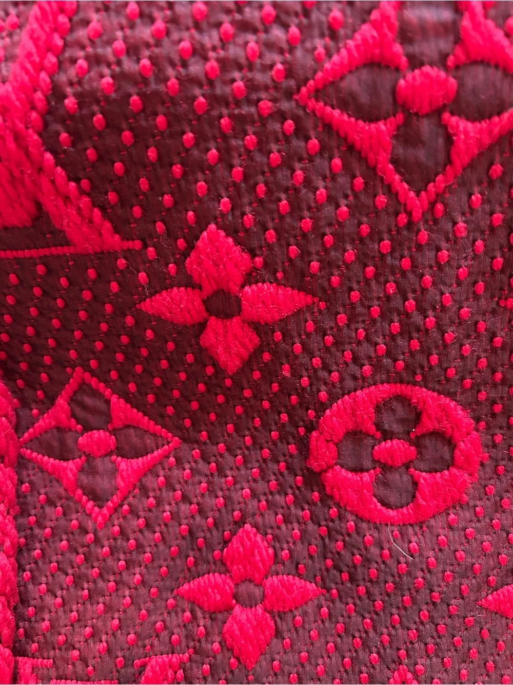 Authentic LV Red Monogram Wool & Silk Scarf or Wrap. Made in Italy w/ COA. - Picture 6 of 12